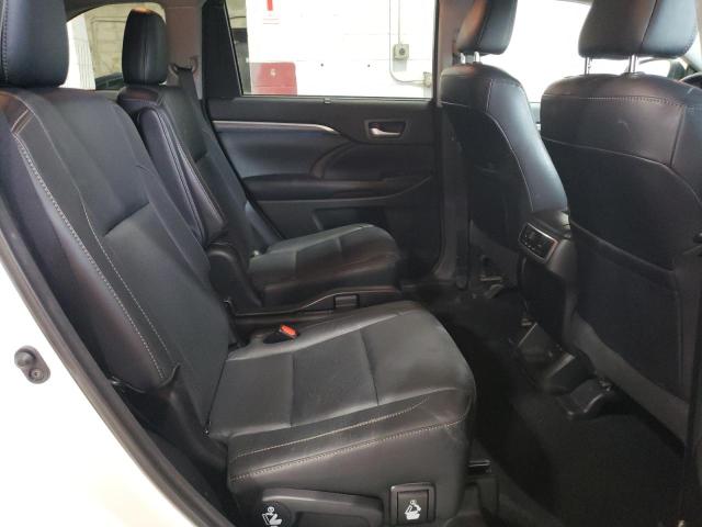 Photo 11 from auction – 2018 TOYOTA HIGHLANDER with VIN 5TDDGRFH8JS050982