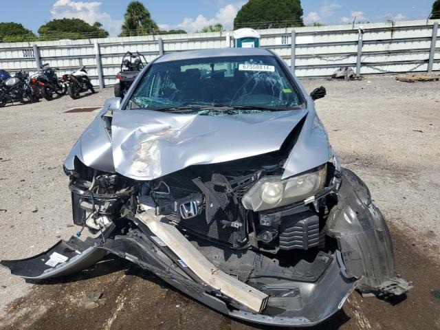 Photo 5 from auction – 2010 HONDA CIVIC LX with VIN 2HGFA1F53AH317012