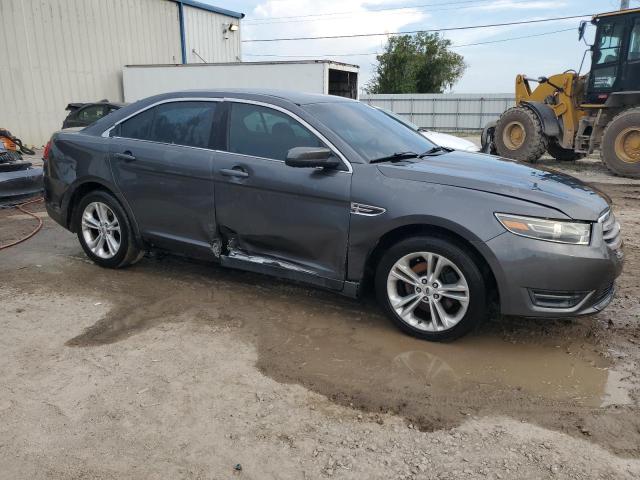 Photo 4 from auction – 2015 FORD TAURUS SEL with VIN 1FAHP2E88FG127139