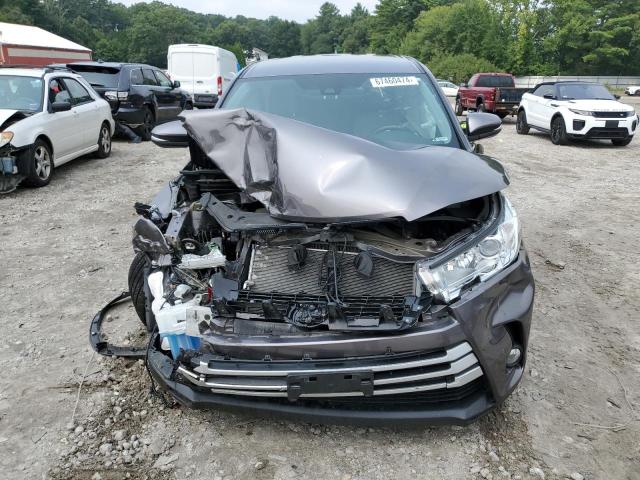 Photo 5 from auction – 2019 TOYOTA HIGHLANDER with VIN 5TDBZRFH7KS736465