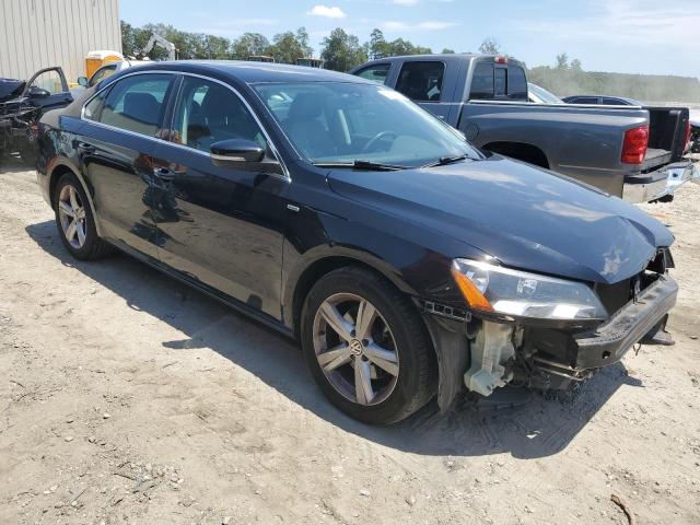 Photo 4 from auction – 2014 VOLKSWAGEN PASSAT S with VIN 1VWAT7A33EC056059