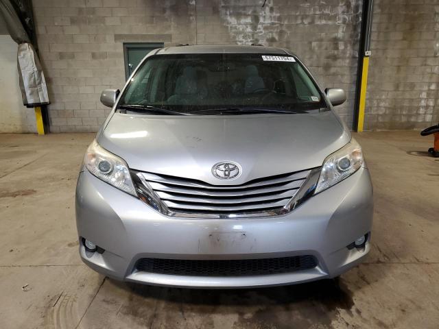 Photo 5 from auction – 2015 TOYOTA SIENNA LE with VIN 5TDKK3DC4FS687904