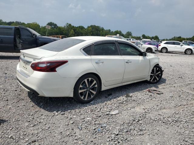 Photo 3 from auction – 2017 NISSAN ALTIMA 2.5 with VIN 1N4AL3AP1HC114355