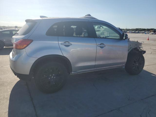 Photo 3 from auction – 2017 MITSUBISHI OUTLANDER with VIN JA4AP3AU2HZ069034