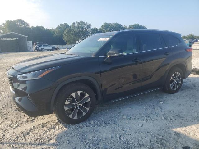 TOYOTA HIGHLANDER 2021 with VIN 5TDGZRAH9MS087932 - Photo from auction
