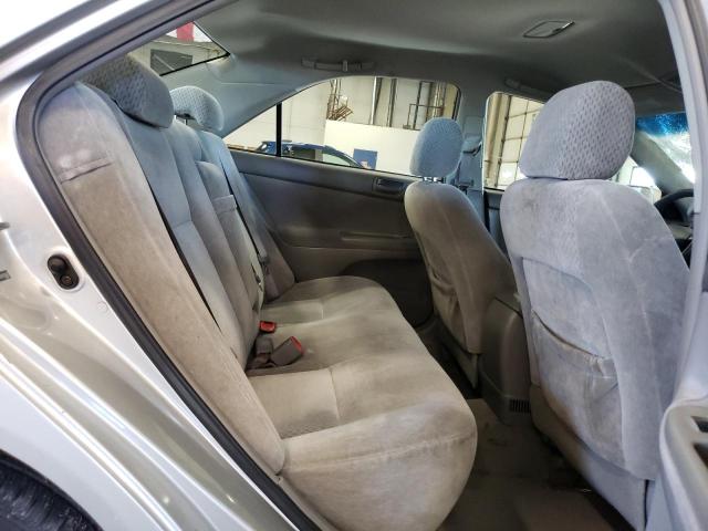 Photo 10 from auction – 2004 TOYOTA CAMRY LE with VIN 4T1BE32K94U850682