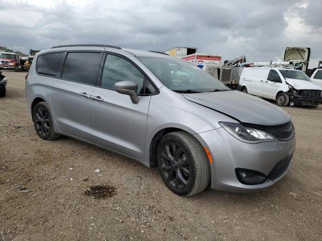 Photo 4 from auction – 2018 CHRYSLER PACIFICA T with VIN 2C4RC1BG9JR351110