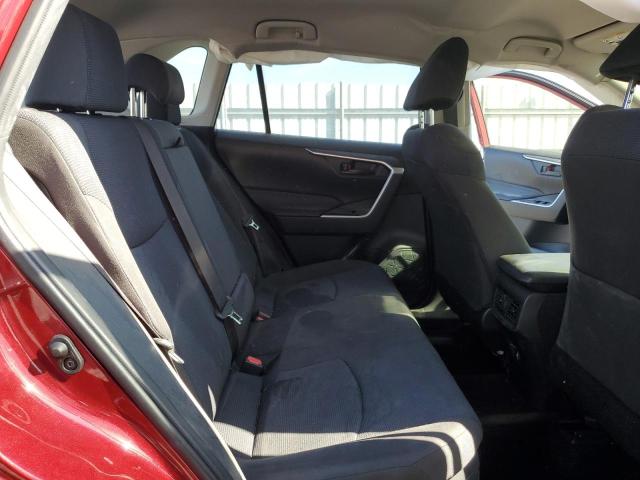 Photo 10 from auction – 2022 TOYOTA RAV4 LE with VIN JTMLWRFVXND152564