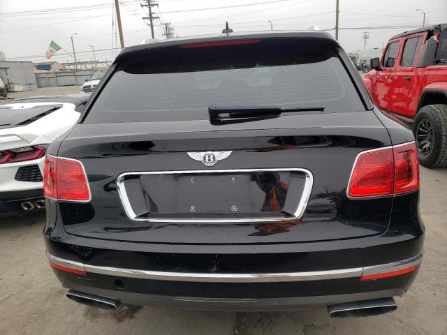 Photo 6 from auction – 2018 BENTLEY BENTAYGA with VIN SJAAC2ZV4JC019352