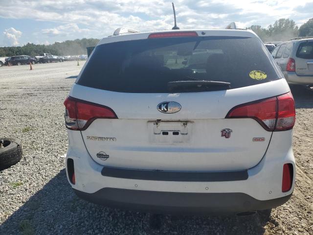 Photo 6 from auction – 2015 KIA SORENTO LX with VIN 5XYKT3A66FG565506