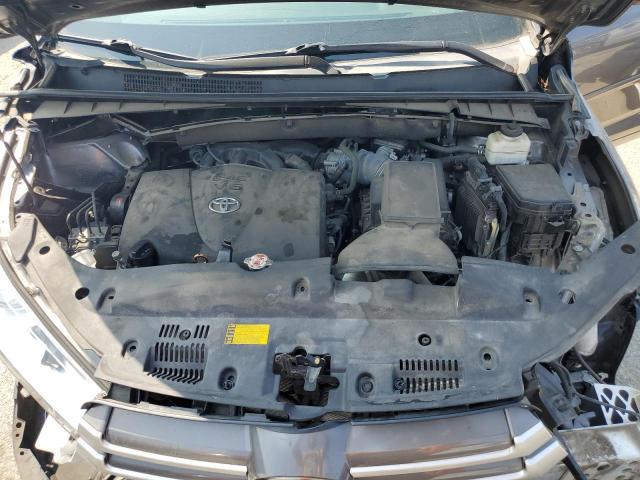 Photo 12 from auction – 2018 TOYOTA HIGHLANDER with VIN 5TDJZRFH7JS837127