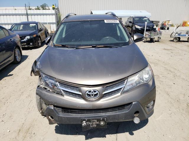 Photo 5 from auction – 2015 TOYOTA RAV4 XLE with VIN 2T3RFREV5FW229695