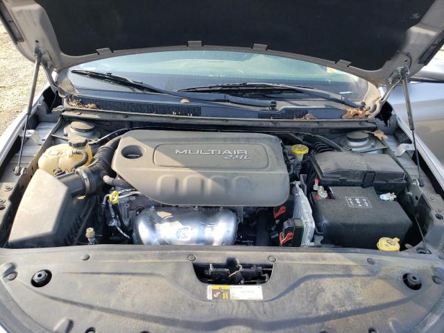 Photo 11 from auction – 2015 CHRYSLER 200 LIMITE with VIN 1C3CCCAB6FN702281