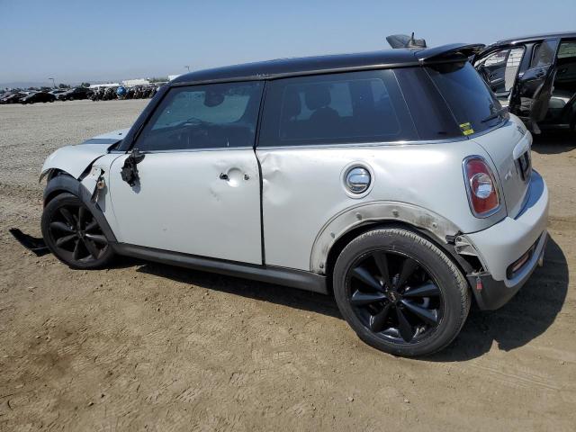 Photo 2 from auction – 2012 MINI COOPER S with VIN WMWSV3C5XCTY19844