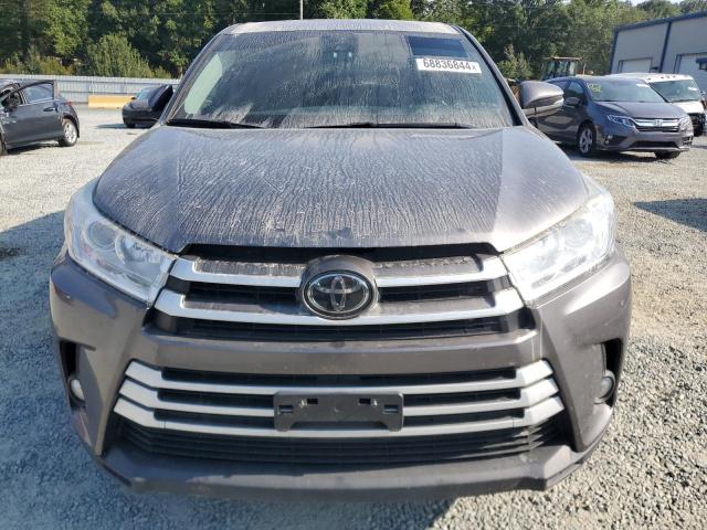 Photo 5 from auction – 2018 TOYOTA HIGHLANDER with VIN 5TDBZRFH1JS866353
