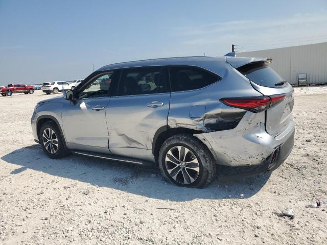 Photo 2 from auction – 2022 TOYOTA HIGHLANDER with VIN 5TDGZRBHXNS226109