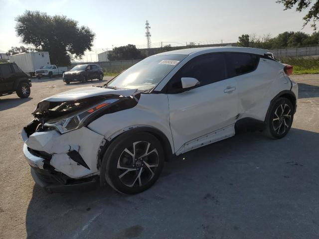 TOYOTA C-HR XLE 2019 with VIN NMTKHMBX2KR086218 - Photo from auction