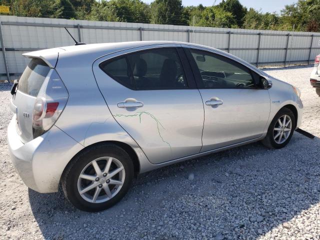 Photo 3 from auction – 2013 TOYOTA PRIUS C with VIN JTDKDTB36D1532228