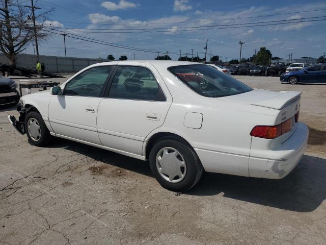 Photo 2 from auction – 2000 TOYOTA CAMRY CE with VIN 4T1BG22K2YU927032