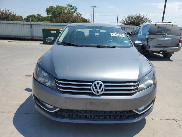 Photo 5 from auction – 2015 VOLKSWAGEN PASSAT S with VIN 1VWAT7A38FC098406