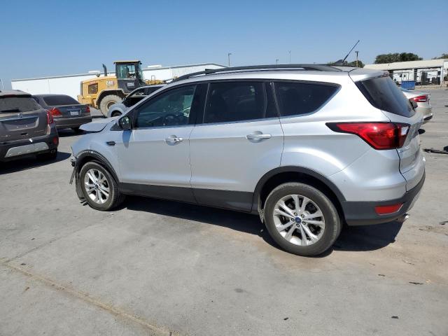 Photo 2 from auction – 2019 FORD ESCAPE SEL with VIN 1FMCU0HD0KUA06476