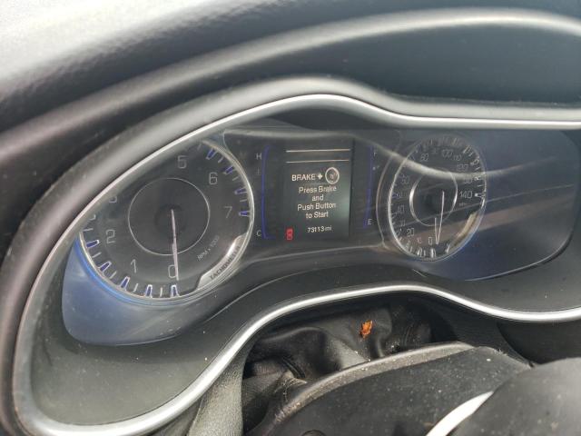 Photo 9 from auction – 2015 CHRYSLER 200 LIMITE with VIN 1C3CCCAB4FN757702