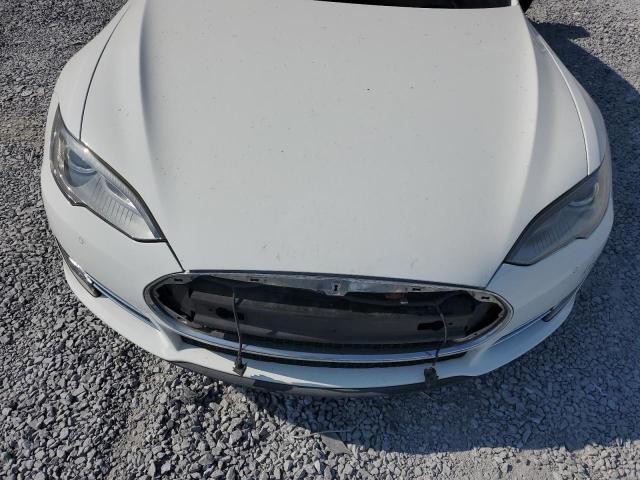Photo 11 from auction – 2013 TESLA MODEL S with VIN 5YJSA1CN7DFP27503