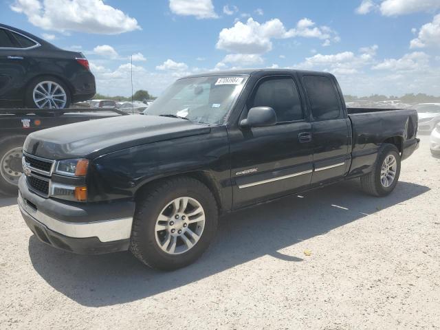 CHEVROLET SILVERADO 2004 with VIN 2GCEC19T441224608 - Photo from auction