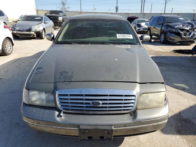 Photo 5 from auction – 2002 FORD CROWN VICT with VIN 2FAFP73WX2X103936