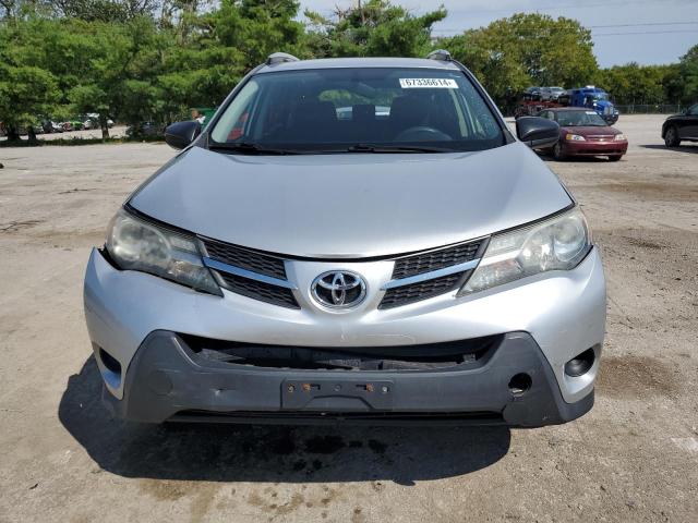 Photo 5 from auction – 2015 TOYOTA RAV4 LE with VIN JTMBFREV6FD140877