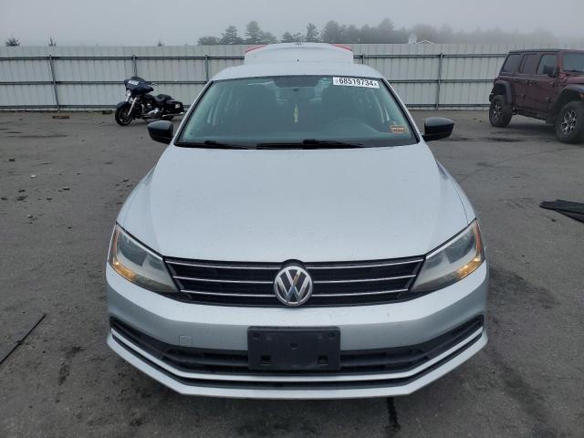 Photo 5 from auction – 2015 VOLKSWAGEN JETTA with VIN 3VWLA7AJ4FM239337