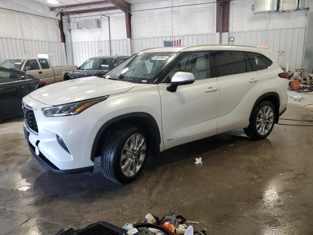 Photo 1 from auction – 2022 TOYOTA HIGHLANDER with VIN 5TDXBRCHXNS537994