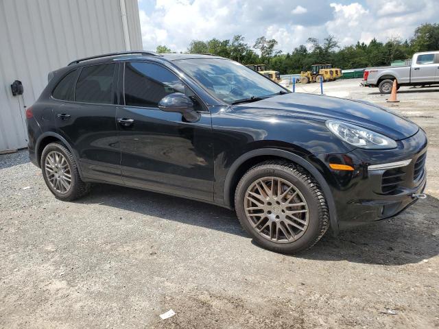 Photo 4 from auction – 2017 PORSCHE CAYENNE S with VIN WP1AB2A29HLA51709