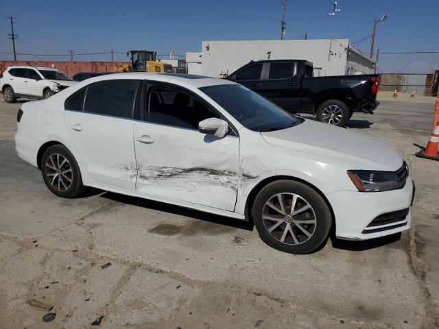 Photo 4 from auction – 2017 VOLKSWAGEN JETTA SE with VIN 3VWDB7AJ7HM390628