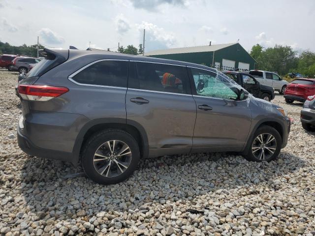 Photo 3 from auction – 2018 TOYOTA HIGHLANDER with VIN 5TDBZRFH4JS498976