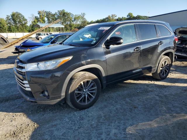 TOYOTA HIGHLANDER 2017 with VIN 5TDKZRFH1HS526341 - Photo from auction