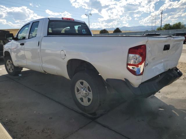Photo 2 from auction – 2015 TOYOTA TUNDRA DOU with VIN 5TFCW5F15FX018633