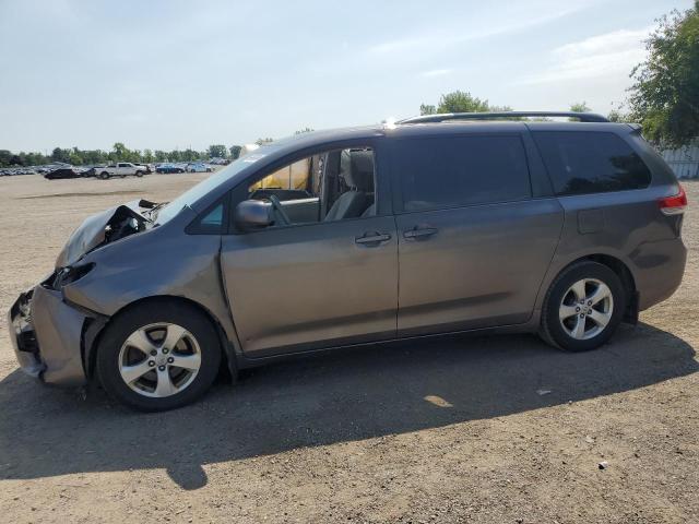 Photo 1 from auction – 2013 TOYOTA SIENNA LE with VIN 5TDKK3DC0DS350093