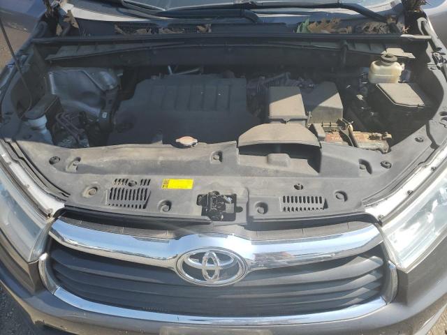 Photo 12 from auction – 2016 TOYOTA HIGHLANDER with VIN 5TDZKRFH2GS177384