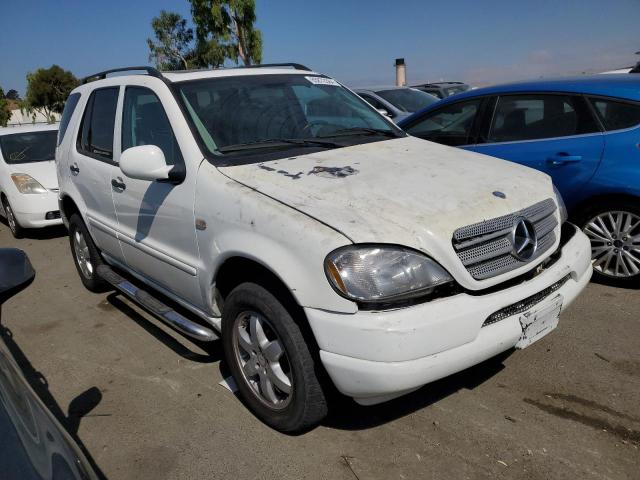 Photo 4 from auction – 2000 MERCEDES-BENZ ML 320 with VIN 4JGAB54E5YA165660