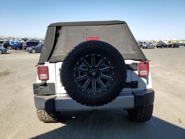 Photo 6 from auction – 2017 JEEP WRANGLER U with VIN 1C4BJWEG0HL726093
