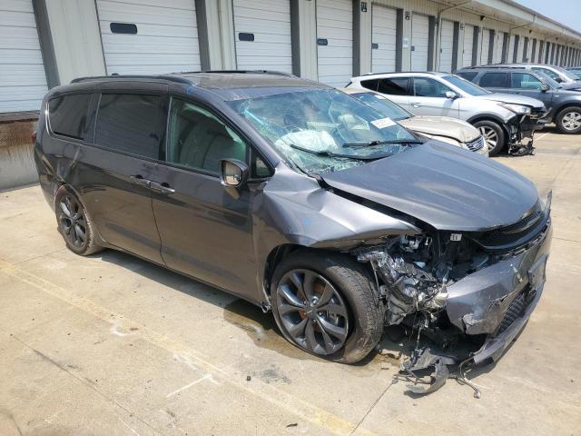 Photo 4 from auction – 2018 CHRYSLER PACIFICA T with VIN 2C4RC1BG1JR174746
