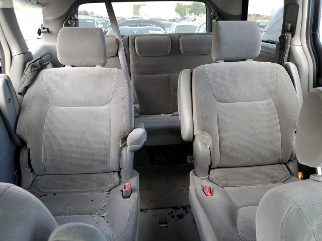 Photo 10 from auction – 2004 TOYOTA SIENNA LE with VIN 5TDBA23C54S024336