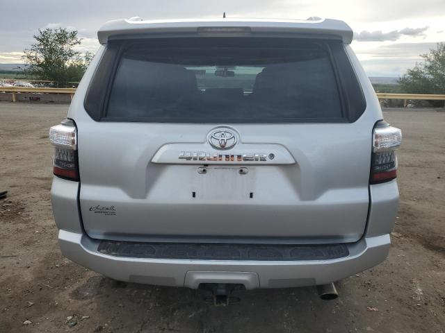 Photo 6 from auction – 2017 TOYOTA 4RUNNER SR with VIN JTEBU5JR1H5439001