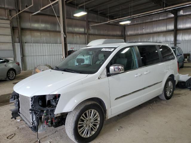 CHRYSLER TOWN & COU 2015 with VIN 2C4RC1CG0FR572729 - Photo from auction