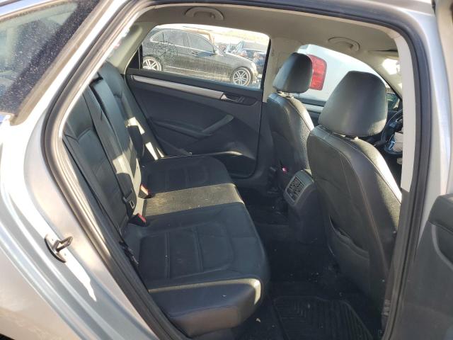 Photo 10 from auction – 2014 VOLKSWAGEN PASSAT SE with VIN 1VWBP7A3XEC012259