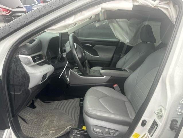 Photo 7 from auction – 2023 TOYOTA HIGHLANDER with VIN 5TDKDRAH3PS006288