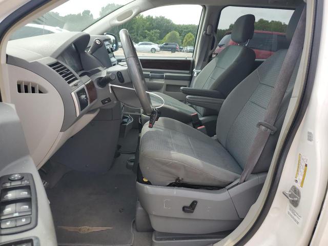Photo 7 from auction – 2010 CHRYSLER TOWN & COU with VIN 2A4RR5D1XAR304564