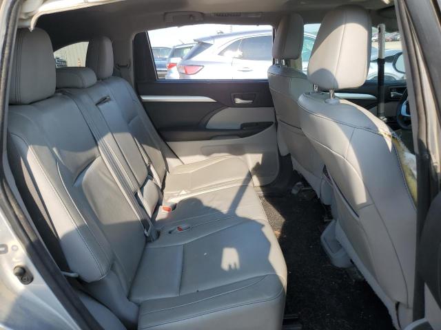 Photo 11 from auction – 2015 TOYOTA HIGHLANDER with VIN 5TDJKRFH1FS218180
