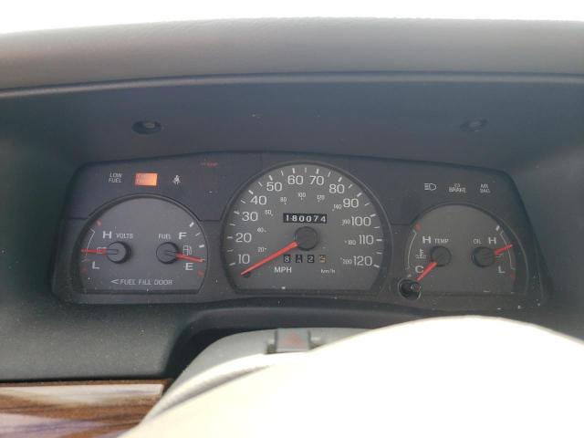 Photo 9 from auction – 2004 FORD CROWN VICT with VIN 2FAFP74W64X137177